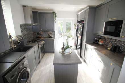 Southend Road, Southward, Image 4