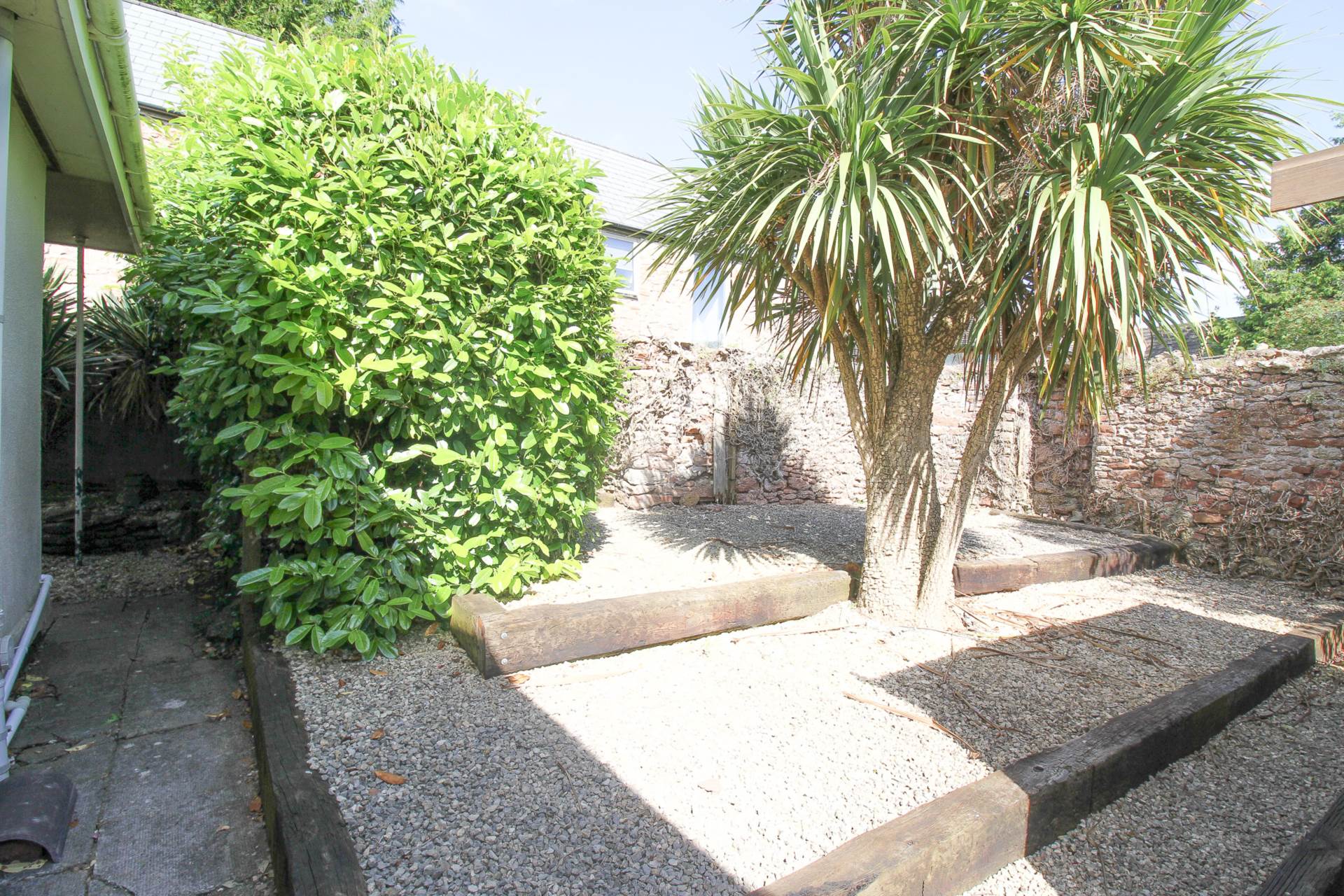 DRAYCOTT, CHEDDAR-STUNNINGLY PRESENTED THROUGHOUT, Image 24