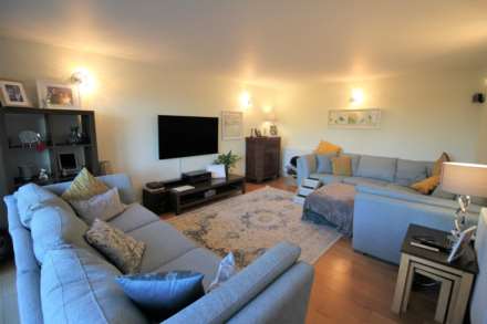DRAYCOTT, CHEDDAR-STUNNINGLY PRESENTED THROUGHOUT, Image 6
