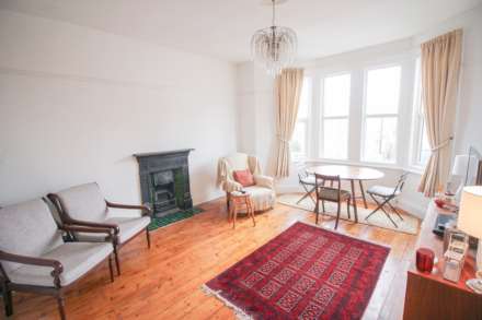 Ellenborough Park Area**Close to Beach & amenities**3 Bedrooms**, Image 3