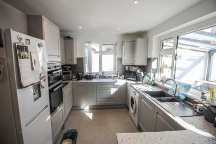 Weston/Hutton Border**Refurbished Throughout**Large Garden**Two Double Bedrooms**, Image 8