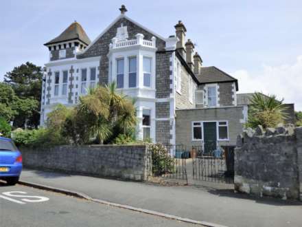2 Bedroom Apartment, Walliscote Road, Weston-super-Mare