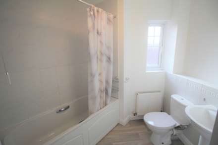 Riverside Close, Bridgwater, Image 6