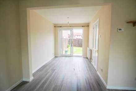 Harvey Close, Worle, Image 3