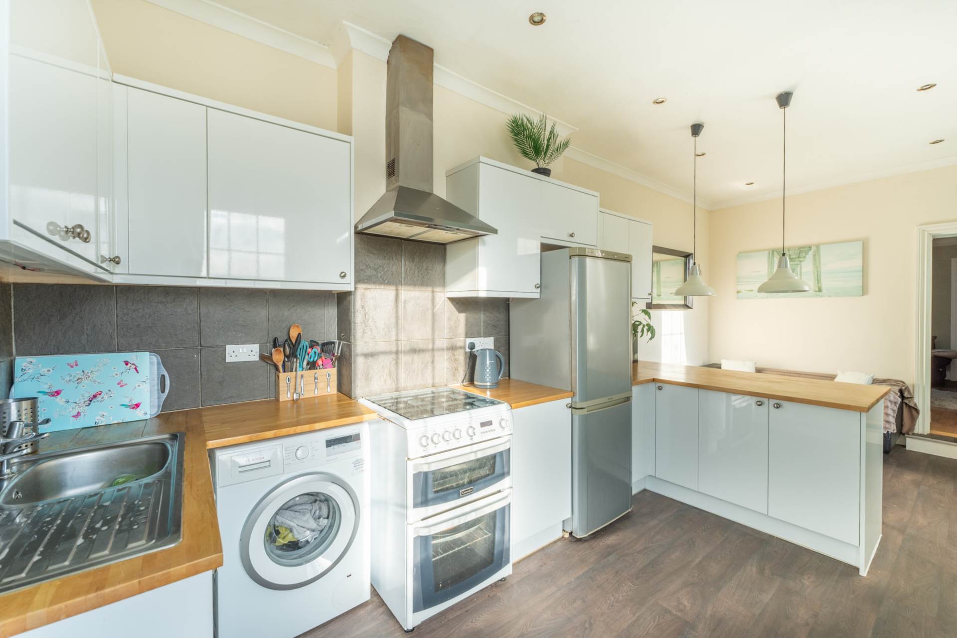 Ashcombe Road, Development Potential!, Image 7