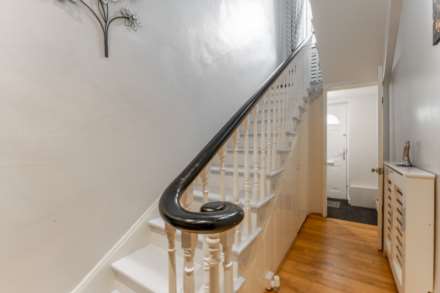 Ashcombe Road, Development Potential!, Image 16