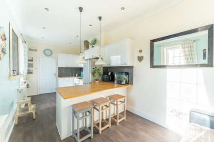 Ashcombe Road, Development Potential!, Image 6