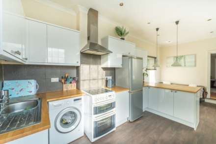 Ashcombe Road, Development Potential!, Image 7