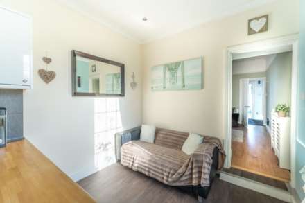 Ashcombe Road, Development Potential!, Image 8