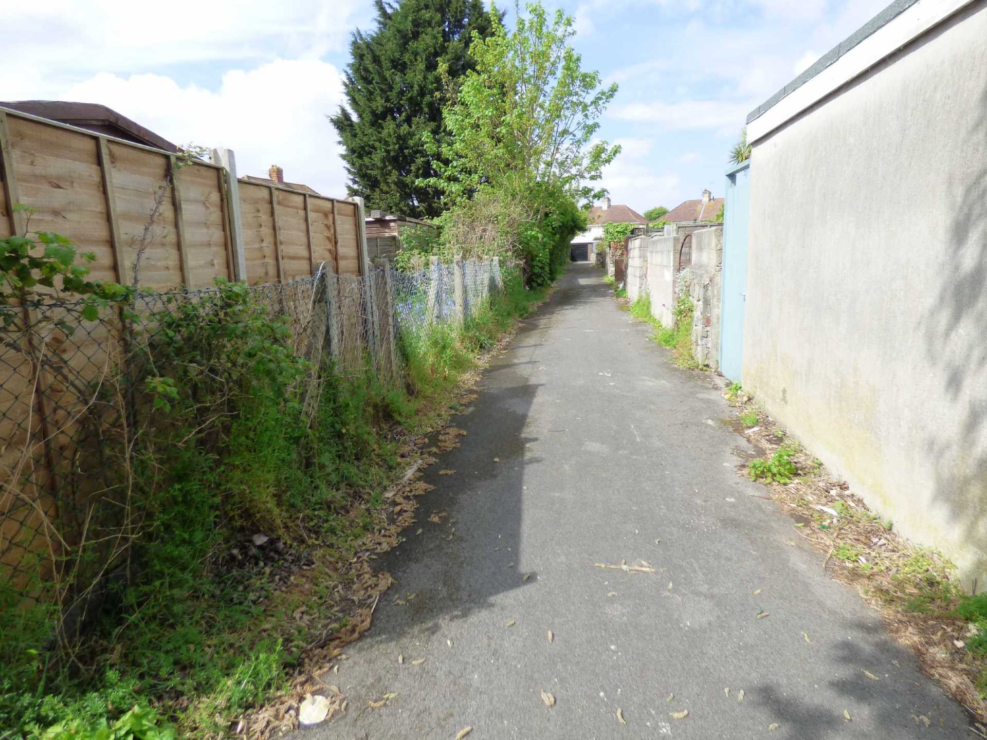 Weston super Mare**50ft+ Garden**No Onward Chain**Double Bedroom**Parking**, Image 7