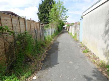 Weston super Mare**50ft+ Garden**No Onward Chain**Double Bedroom**Parking**, Image 7