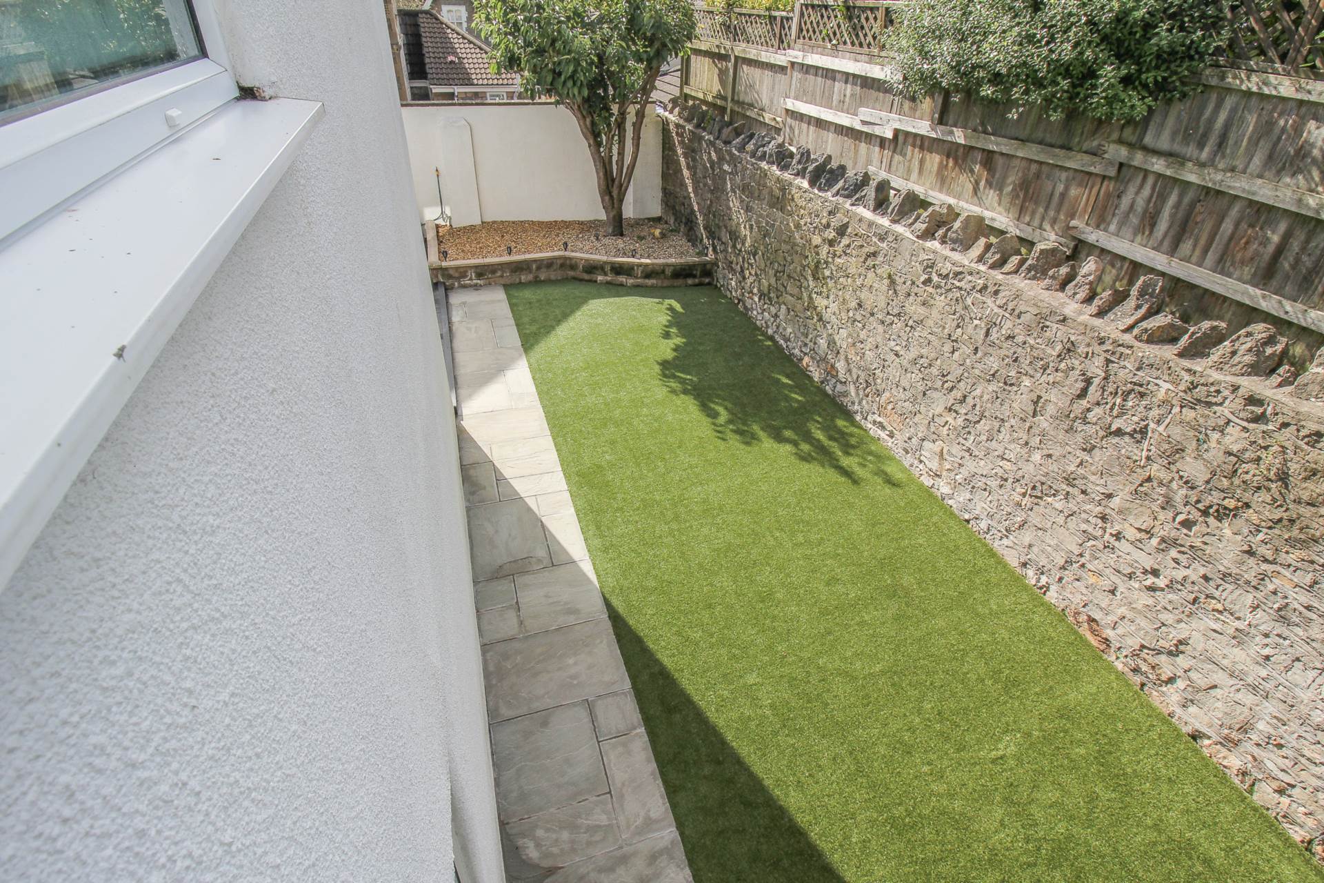 Arundell Road, Stunning Versatile Hillside Home, Image 32