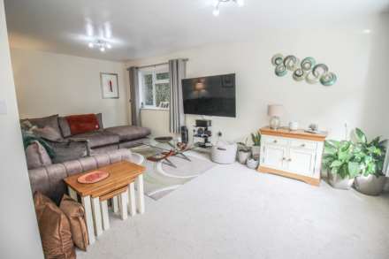 Arundell Road, Stunning Versatile Hillside Home, Image 14
