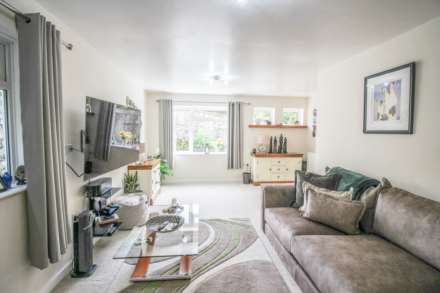 Arundell Road, Stunning Versatile Hillside Home, Image 15