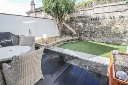 Arundell Road, Stunning Versatile Hillside Home, Image 31