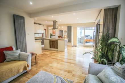 Arundell Road, Stunning Versatile Hillside Home, Image 4