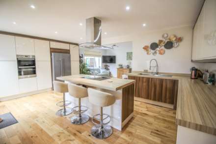 Arundell Road, Stunning Versatile Hillside Home, Image 5