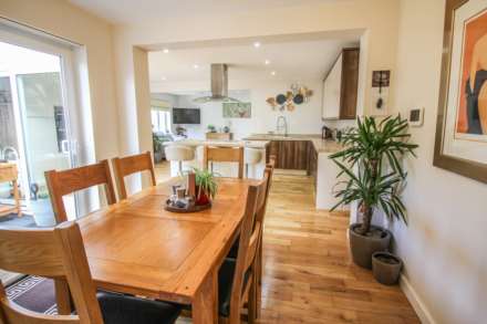Arundell Road, Stunning Versatile Hillside Home, Image 8
