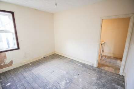 South Ward**Large Lounge**Two Double Bedrooms**Vacant**Close to Amenities & Beach**Updating Required**, Image 7