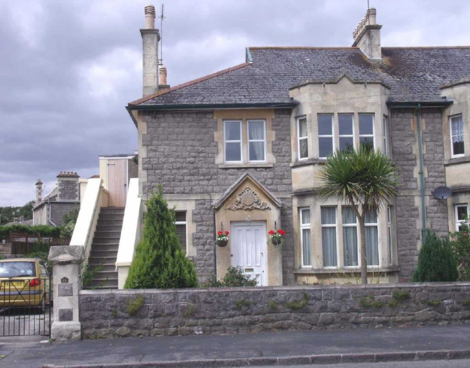 Clarence Grove Road, Southward, Image 1