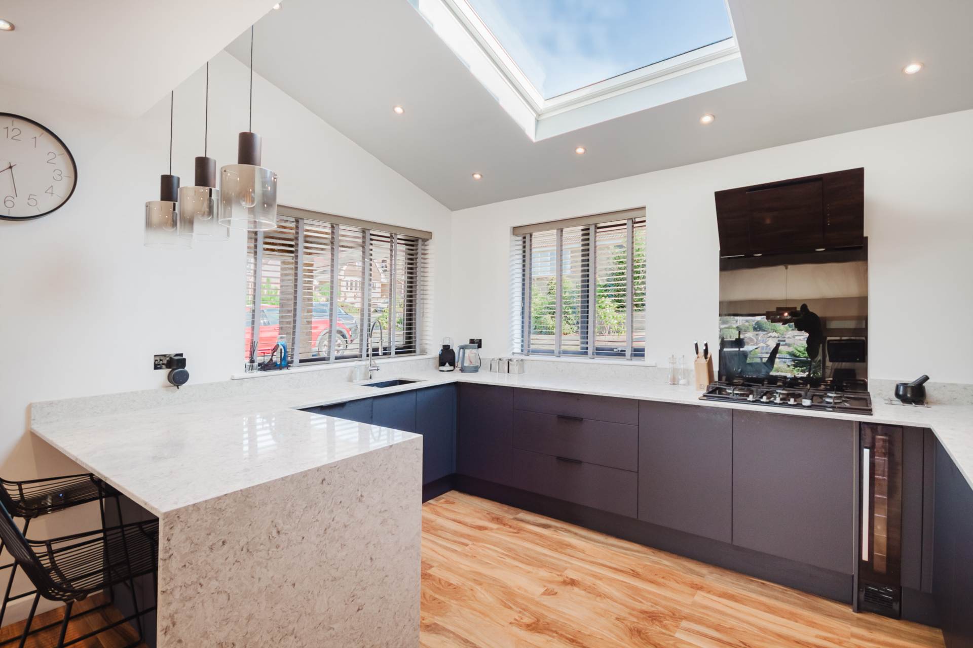 BLEADON HILL**BEAUTIFULLY PRESENTED**LARGE PLOT**STUNNING VIEWS**, Image 9