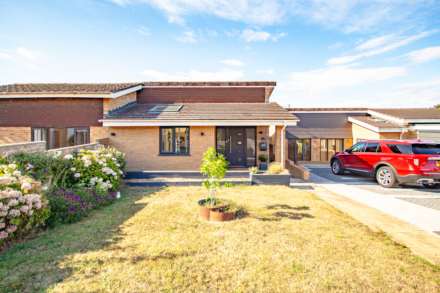BLEADON HILL**BEAUTIFULLY PRESENTED**LARGE PLOT**STUNNING VIEWS**, Image 31