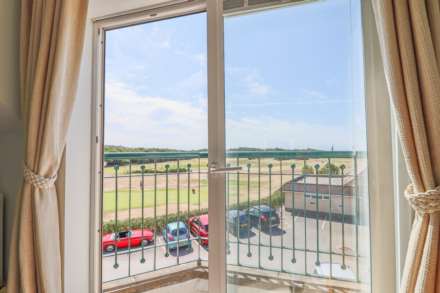 Royal Sands, Prestigious Gated Community - Superb Town House, Image 15