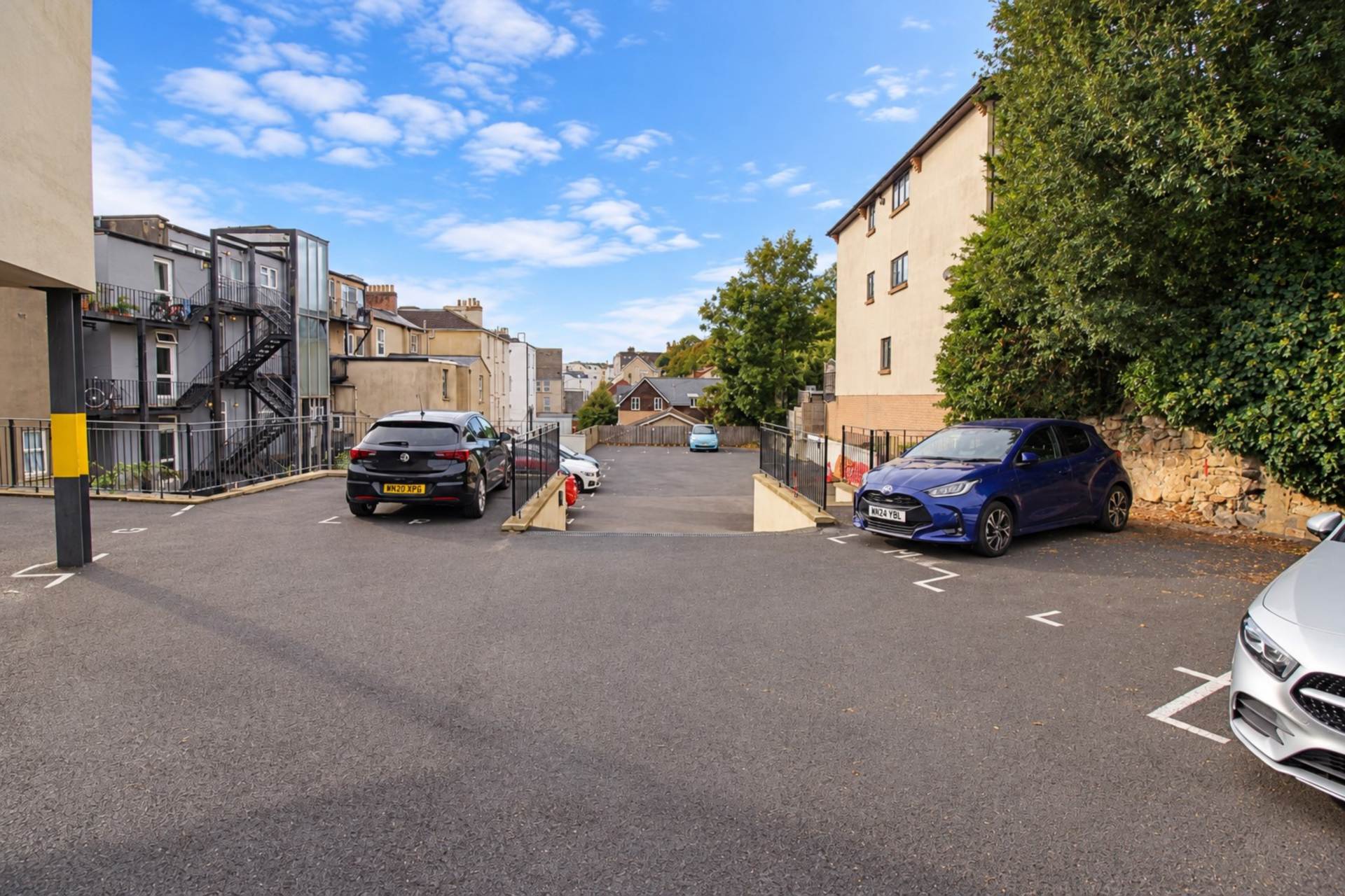Bayside Apartments, Manilla Crescent, Image 11