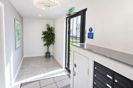 Bayside Apartments, Manilla Crescent, Image 2