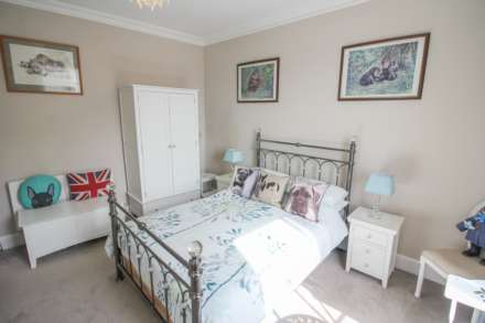Royal Crescent**Two Double Bedrooms**Sea Views Front & back**Stunningly Presented**, Image 12