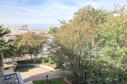Royal Crescent**Two Double Bedrooms**Sea Views Front & back**Stunningly Presented**, Image 4