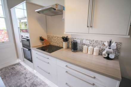 Royal Crescent**Two Double Bedrooms**Sea Views Front & back**Stunningly Presented**, Image 8