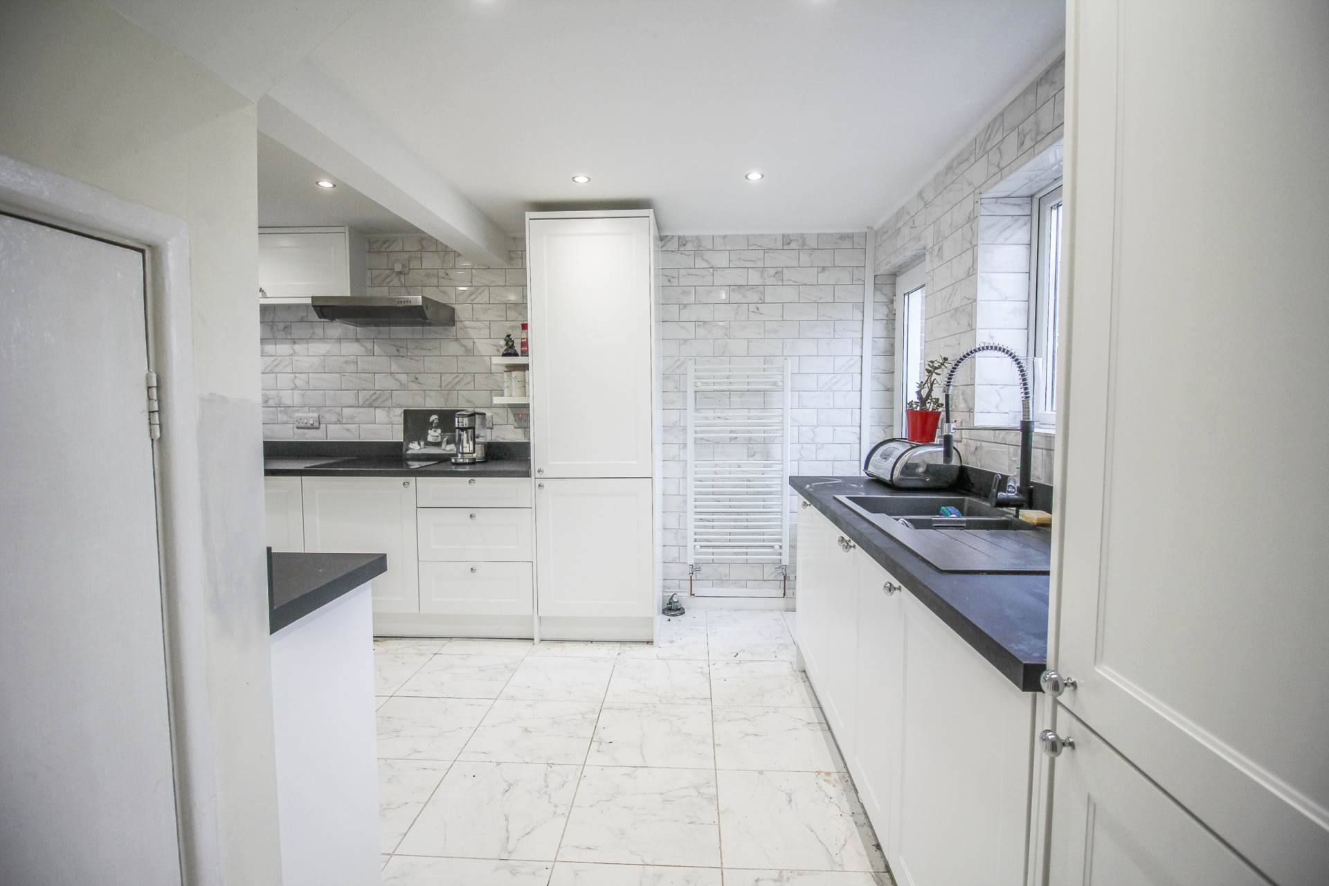 Weston Super Mare*NEW KITCHEN 2023*NEW BOILER*NO ONWARD CHAIN*60FT GARDEN*CONSERVATORY*, Image 4