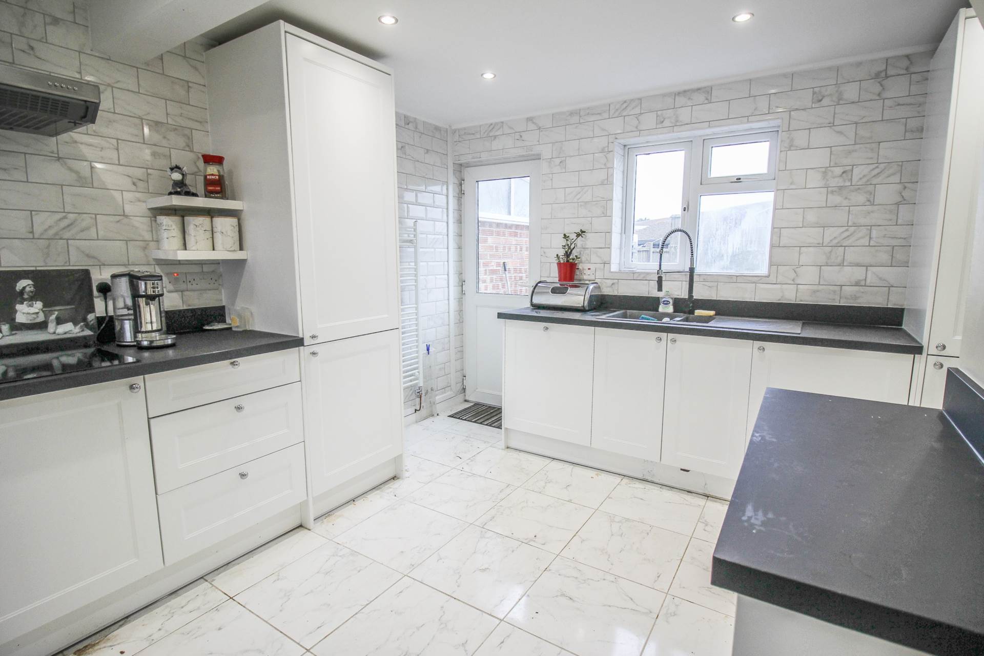 Weston Super Mare*NEW KITCHEN 2023*NEW BOILER*NO ONWARD CHAIN*60FT GARDEN*CONSERVATORY*, Image 5