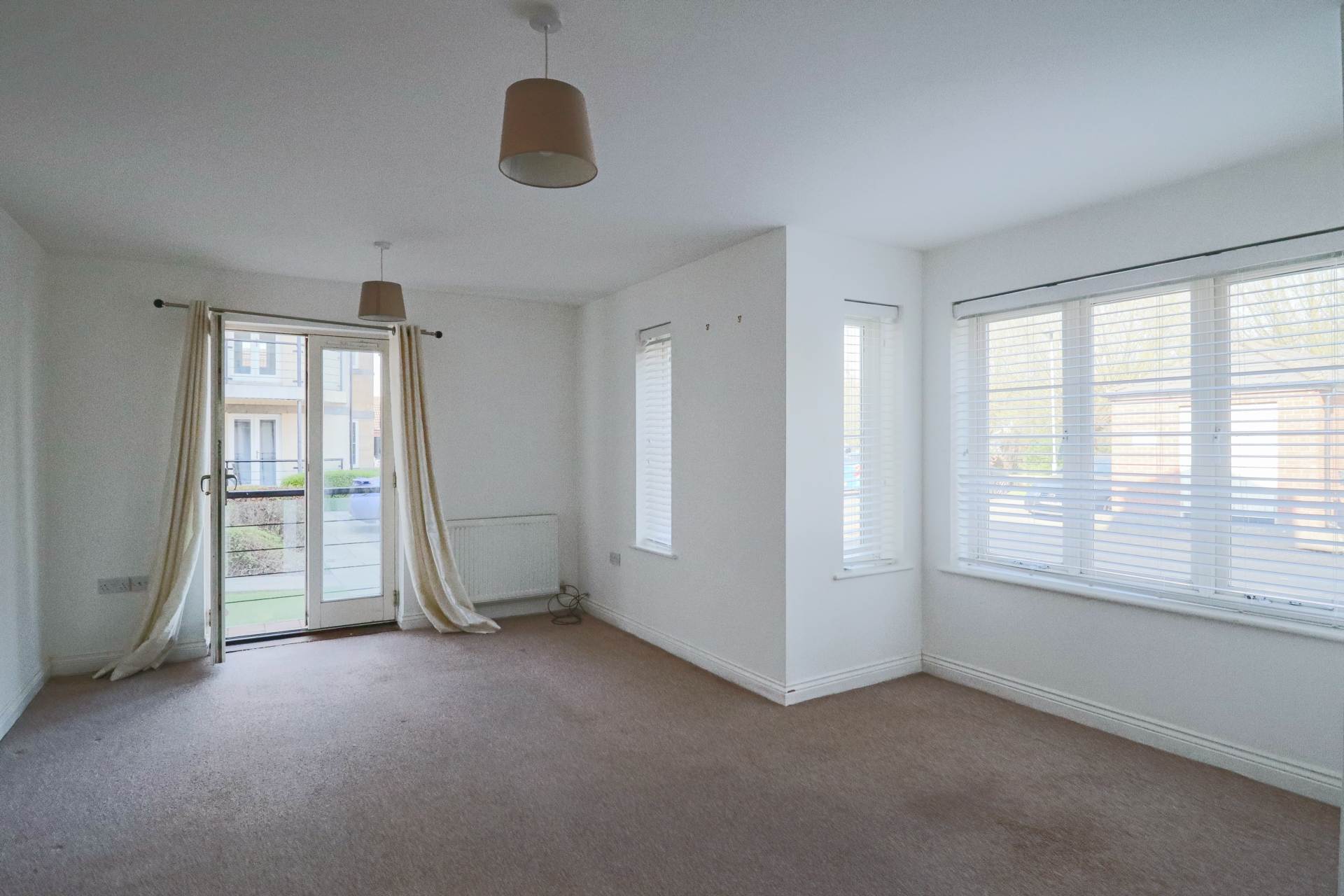 Stormont Court, Great First Time Buyers Apartment, Image 2