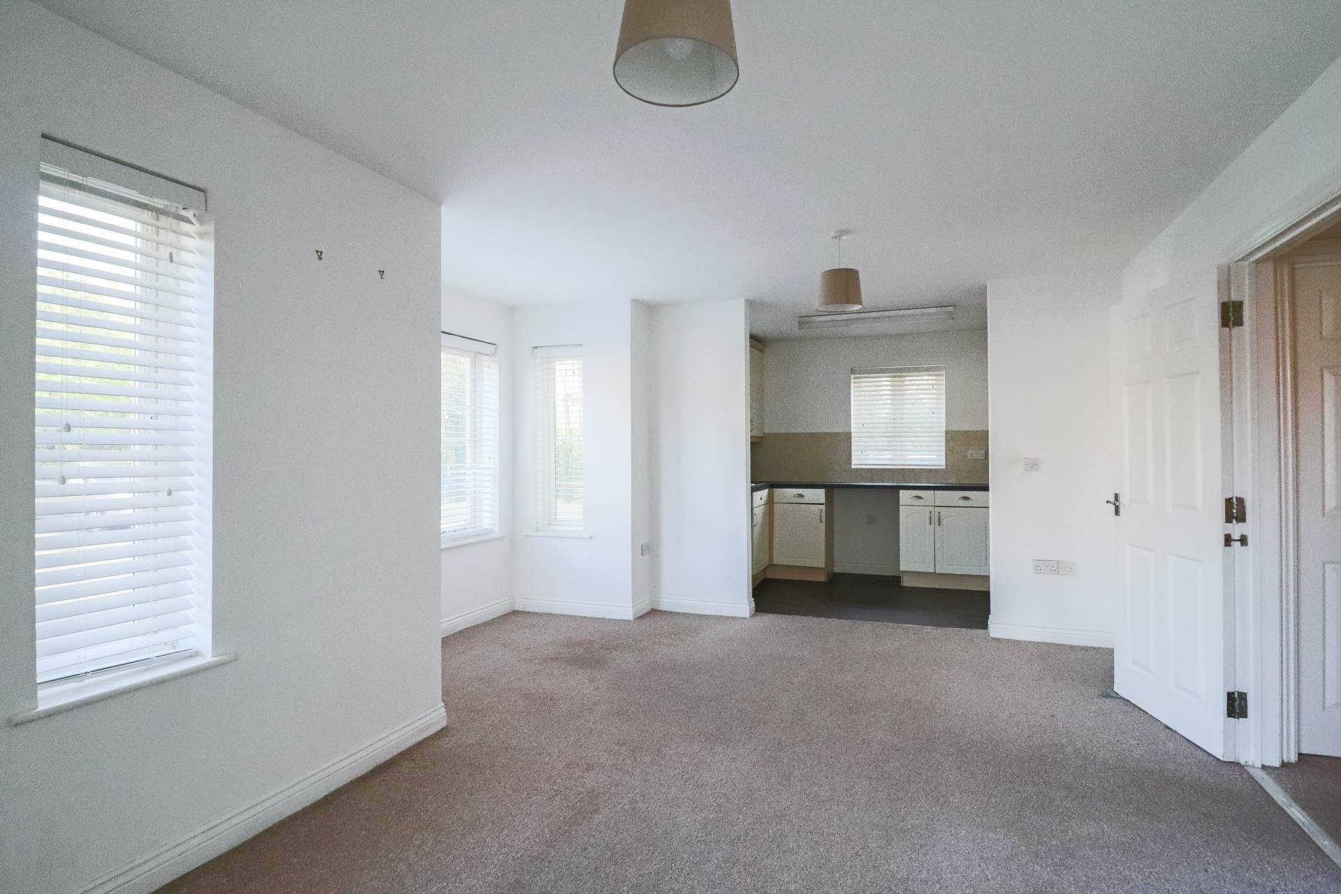 Stormont Court, Great First Time Buyers Apartment, Image 4
