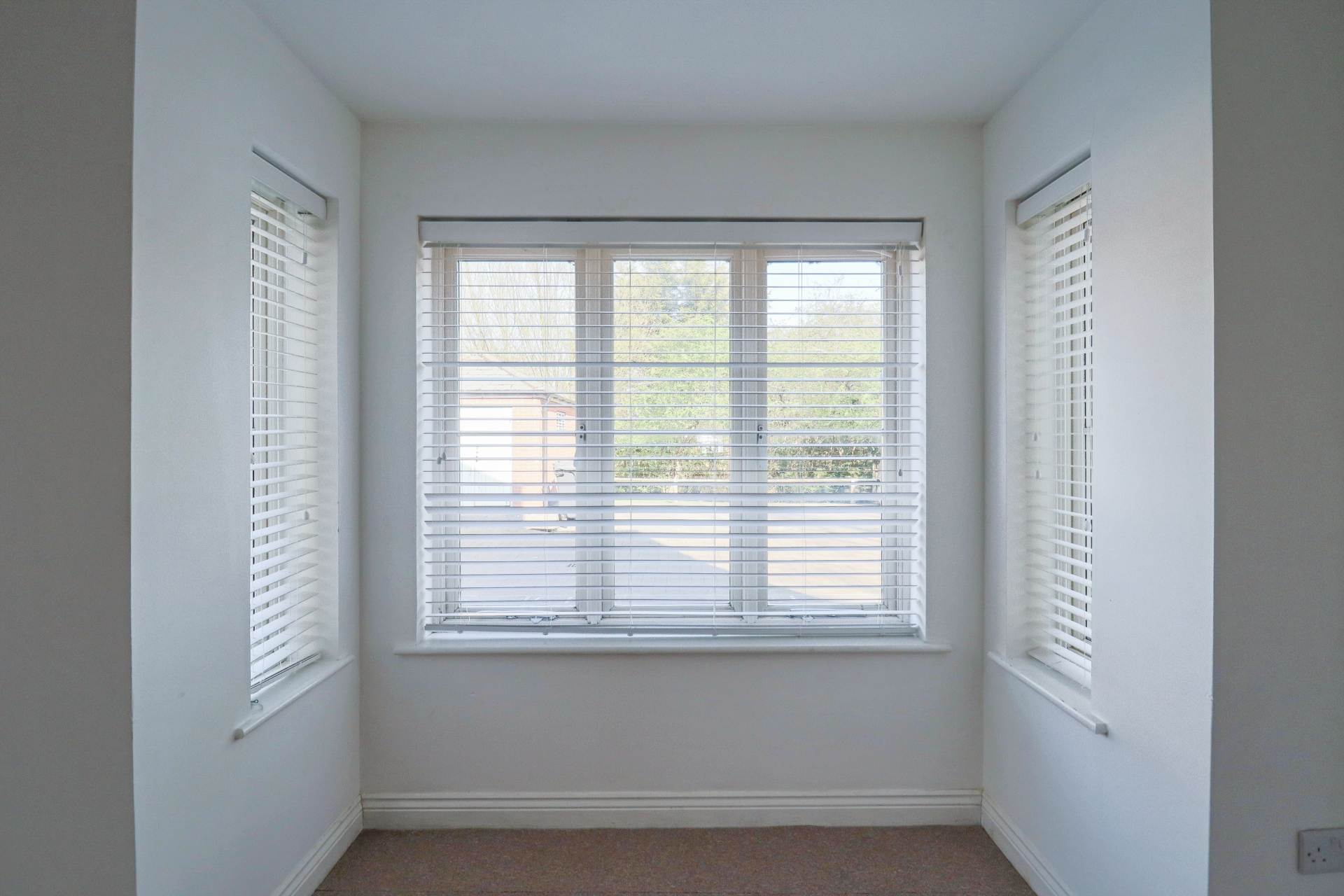 Stormont Court, Great First Time Buyers Apartment, Image 5