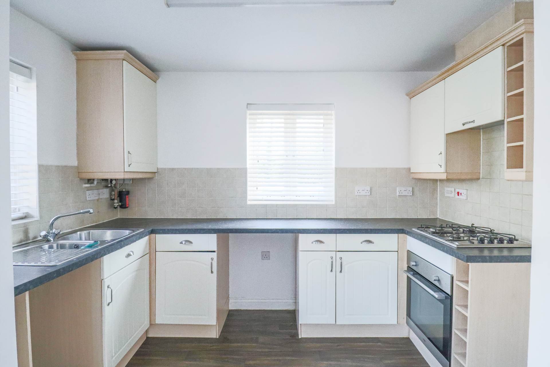 Stormont Court, Great First Time Buyers Apartment, Image 6