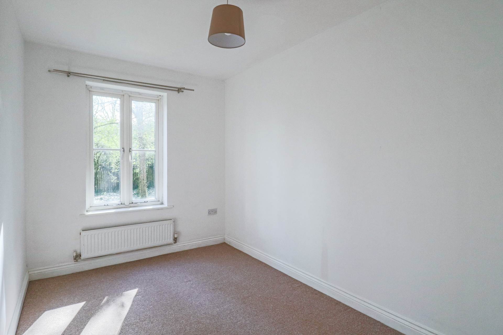 Stormont Court, Great First Time Buyers Apartment, Image 8