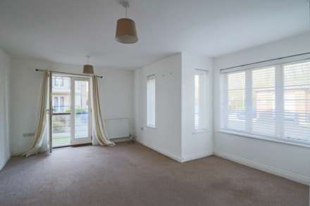 Stormont Court, Great First Time Buyers Apartment, Image 2