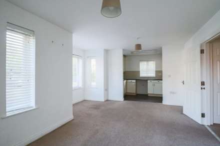 Stormont Court, Great First Time Buyers Apartment, Image 4