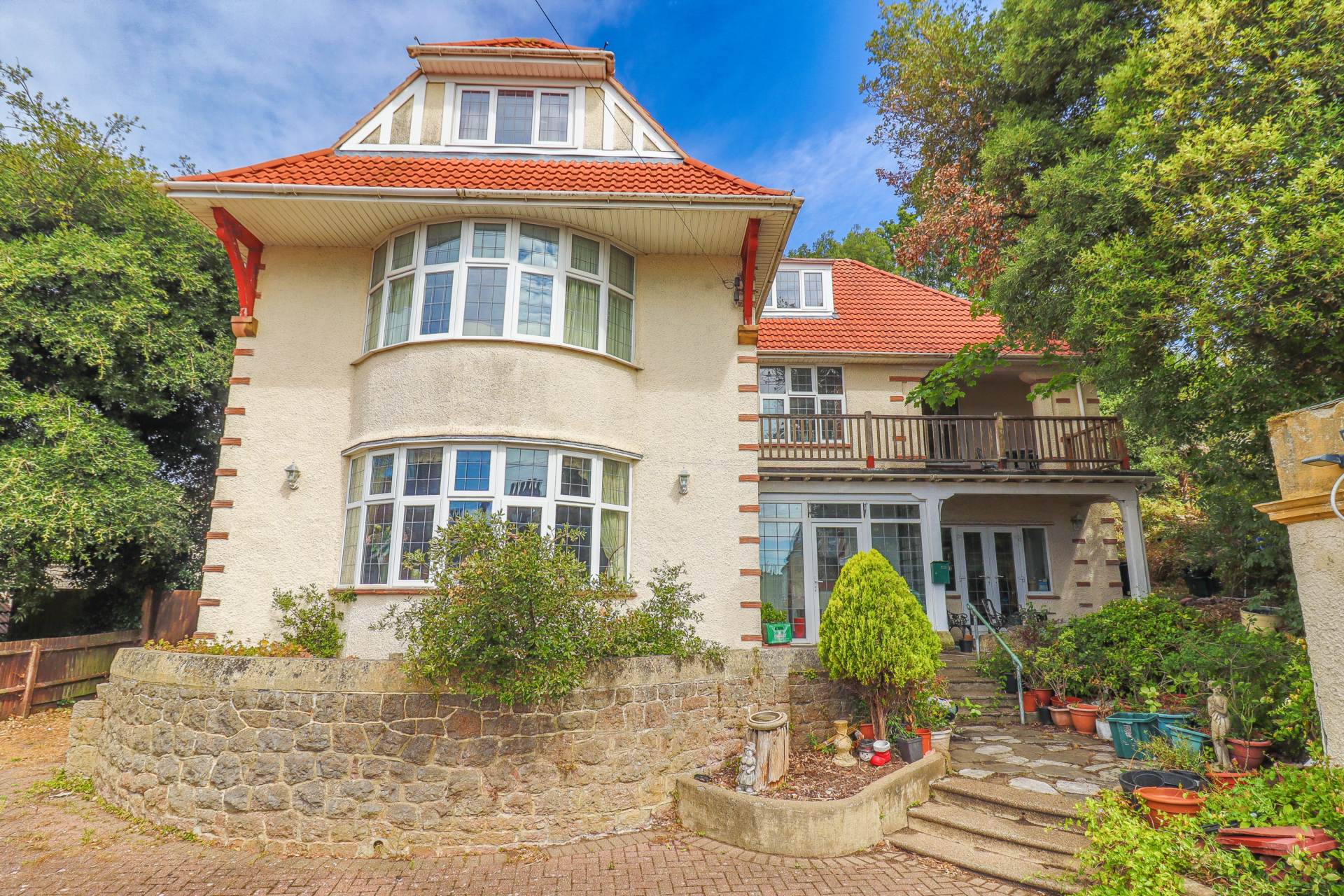 Elmhyrst Road - Impressive 0.25 Acre Plot - Endless Potential, Image 1