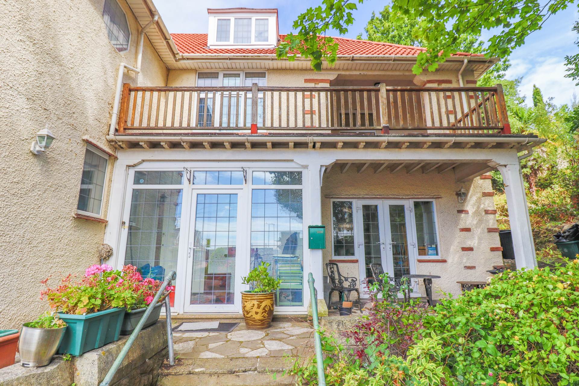 Elmhyrst Road - Impressive 0.25 Acre Plot - Endless Potential, Image 4