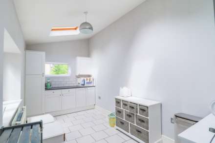 Elmhyrst Road - Impressive 0.25 Acre Plot - Endless Potential, Image 12