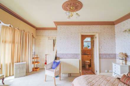 Elmhyrst Road - Impressive 0.25 Acre Plot - Endless Potential, Image 16