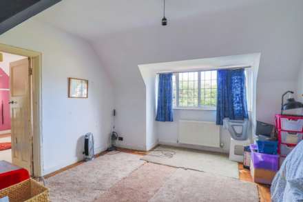 Elmhyrst Road - Impressive 0.25 Acre Plot - Endless Potential, Image 24