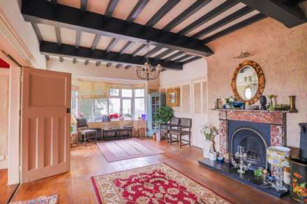 Elmhyrst Road - Impressive 0.25 Acre Plot - Endless Potential, Image 7