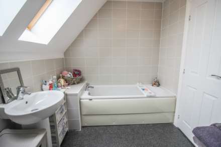 Wayfarer Close, Haywood Village, Image 14