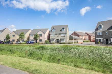 Wayfarer Close, Haywood Village, Image 23