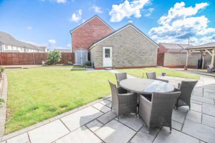 Wayfarer Close, Haywood Village, Image 25